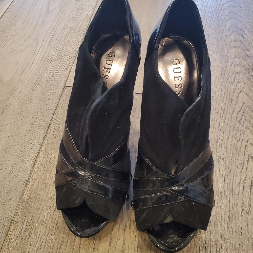 GUESS high heels